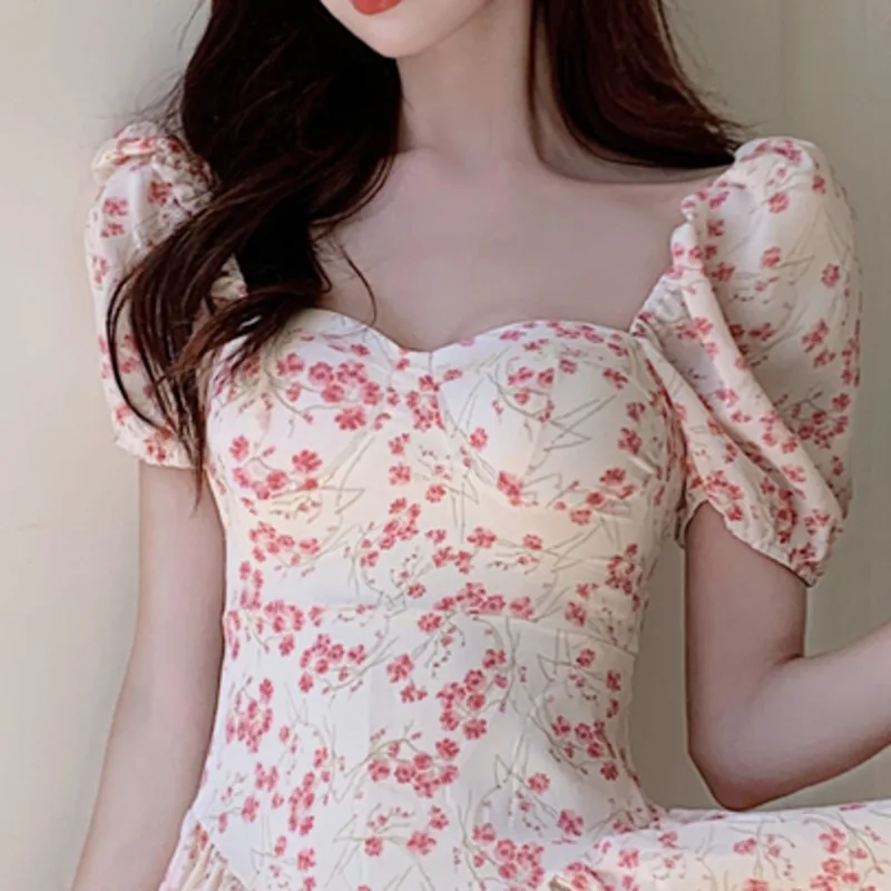 Fashion Square Neck Puff Short Sleeve Dress Women Summer Elegant Casual Vintage Floral Print Boho Irregular Ruffle Vestidos New 
Fashion Square Neck Puff Short Sleeve Dress Women Summer Elegant Casual Vintage Floral Print Boho Irregular Ruffle Vestidos New