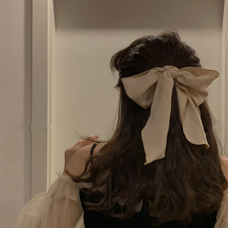 Neck butterfly day bow hair string INS Korea web celebrity girl Lolita hair band fashion girl hair accessories hair accessories 
Neck butterfly day bow hair string INS Korea web celebrity girl Lolita hair band fashion girl hair accessories hair accessories