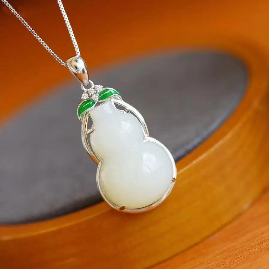 

New silver inlaid natural Hetian white Chalcedony gourd pendant necklace unique ancient gold craftsmanship women's brand jewelry