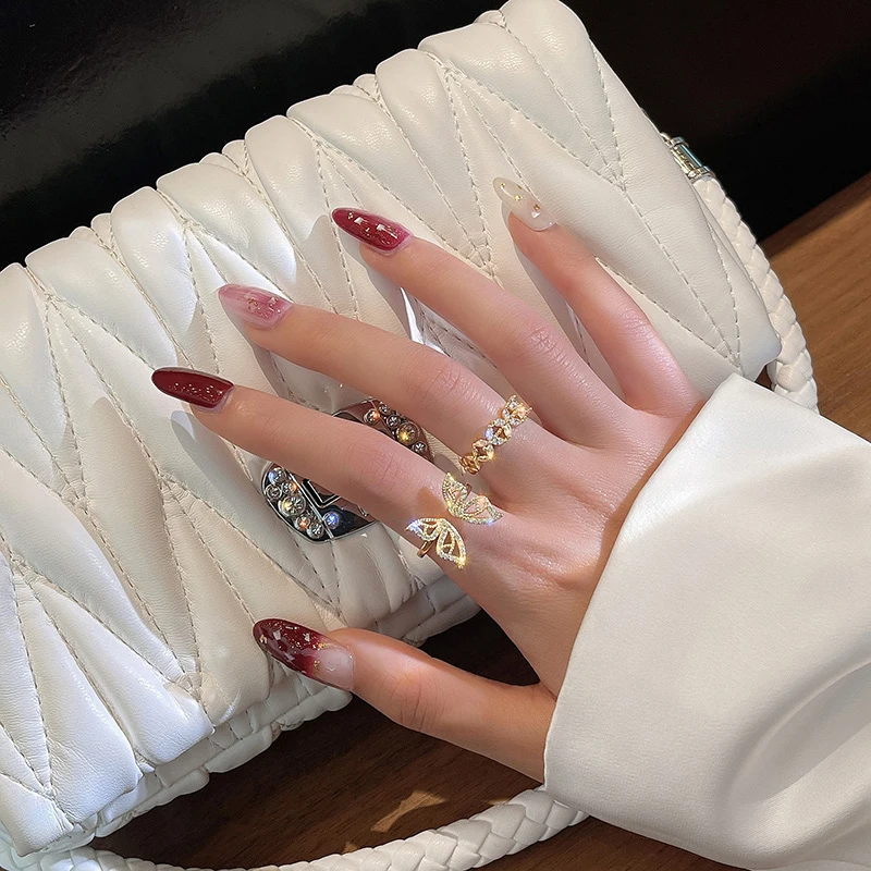 Korean Fashion 2021 New Contracted Hollow Butterfly Modelling Opening Rings Fresh Shiny Crystal Rings For Women Adjustable Rings
Korean Fashion 2021 New Contracted Hollow Butterfly Modelling Opening Rings Fresh Shiny Crystal Rings For Women Adjustable Rings