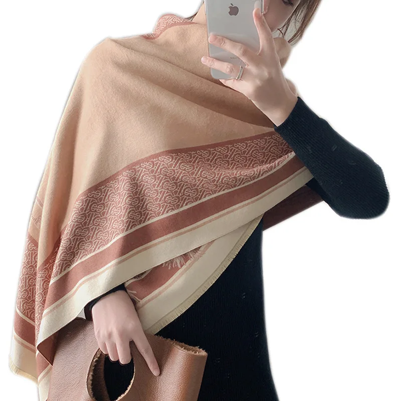 Autumn and winter fashion imitation cashmere warm shawl women Super tassel scarf temperament thick warm scarf
Autumn and winter fashion imitation cashmere warm shawl women Super tassel scarf temperament thick warm scarf