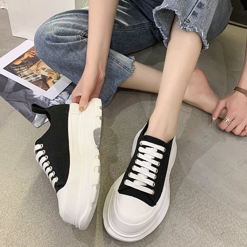 Platform Canvas Shoes Women Casual Vulcanized Shoes New Fashion Thick Bottom Ladies Trainers Basket Femme Chunky Sneakers Woman
Platform Canvas Shoes Women Casual Vulcanized Shoes New Fashion Thick Bottom Ladies Trainers Basket Femme Chunky Sneakers Woman