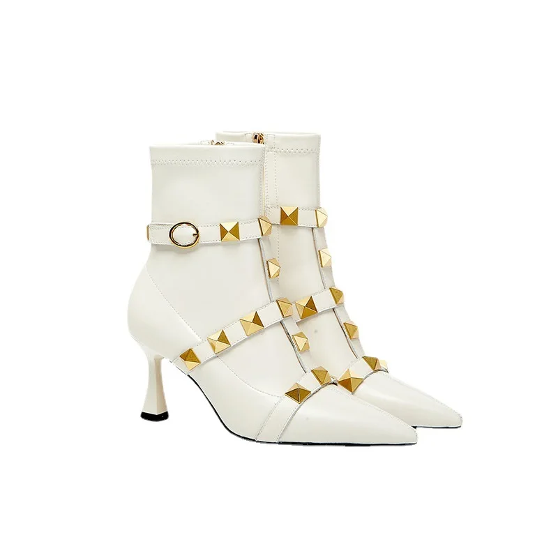 2021 ladies high heels autumn/winter new sexy pointed metal rivet decoration back zipper fashion high heel women short boots
2021 ladies high heels autumn/winter new sexy pointed metal rivet decoration back zipper fashion high heel women short boots