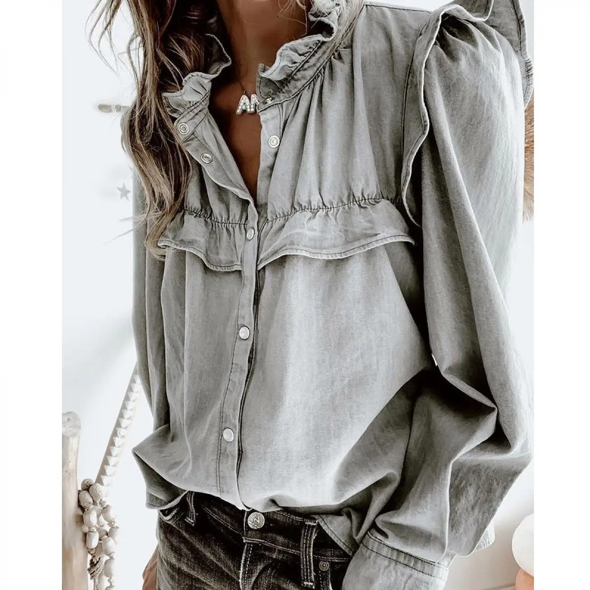 New Simple and Versatile Sweet Ruffled Denim Shirt Fashionable Loose Shirt Women 2021 Early Spring
New Simple and Versatile Sweet Ruffled Denim Shirt Fashionable Loose Shirt Women 2021 Early Spring