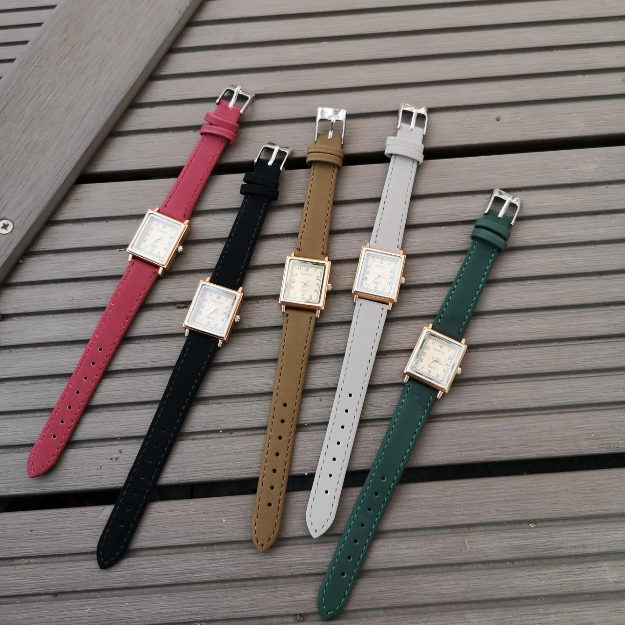 2021 new square dial digital school Women's watches Romantic WristWatch Fashion Ladies Leather Watch Clock for Feminino Relogio
2021 new square dial digital school Women's watches Romantic WristWatch Fashion Ladies Leather Watch Clock for Feminino Relogio