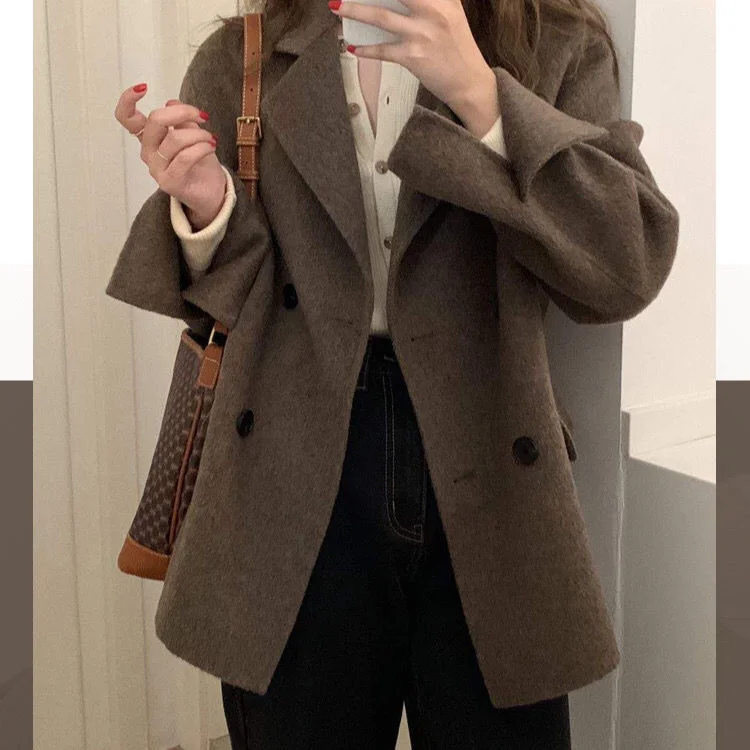 Short double-sided handmade pure wool coat women's 2021 new Alpaca cashmere loose long sleeve double row button wool coat
Short double-sided handmade pure wool coat women's 2021 new Alpaca cashmere loose long sleeve double row button wool coat