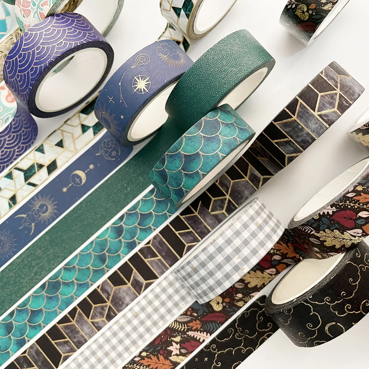 1pcs Bronzing Washi Tape Gold Foil 15mm Leaf Plaid Wave Pattern Adhesive Masking Tapes Decoration Stickers for Diary Album A6504
1pcs Bronzing Washi Tape Gold Foil 15mm Leaf Plaid Wave Pattern Adhesive Masking Tapes Decoration Stickers for Diary Album A6504
