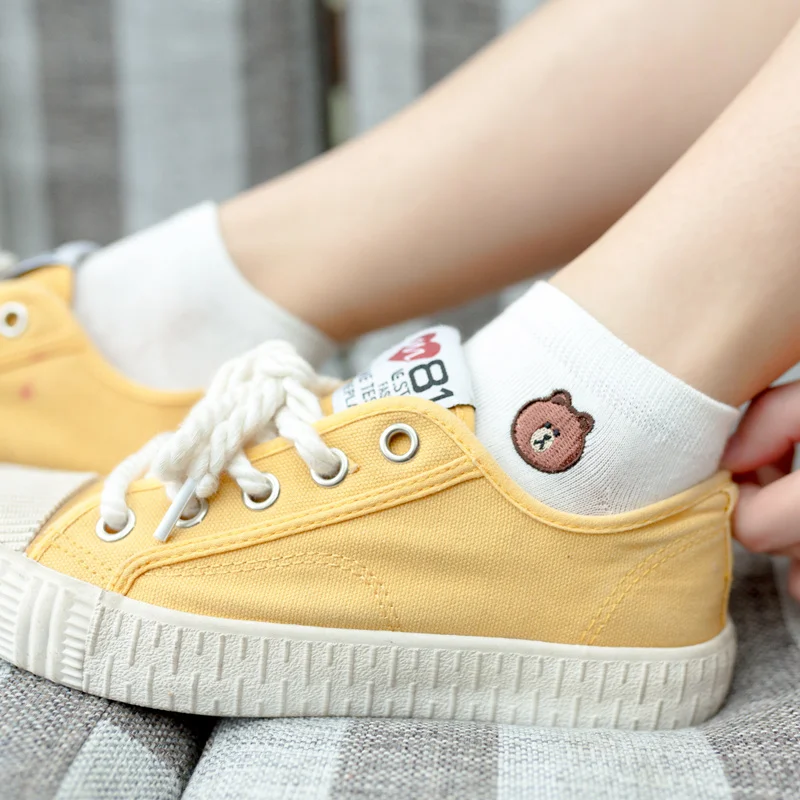 3 pairs 2020 summer new style cotton casual Korean college wind women sock Cute Little Bear Solid Color Black White Short Socks
3 pairs 2020 summer new style cotton casual Korean college wind women sock Cute Little Bear Solid Color Black White Short Socks