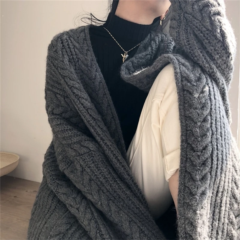 New 2020 Women's Sweaters Autumn Winter Fashionable Bat Sleeve Cardigans Oversize Warm Wild Knitwear Tops
New 2020 Women's Sweaters Autumn Winter Fashionable Bat Sleeve Cardigans Oversize Warm Wild Knitwear Tops