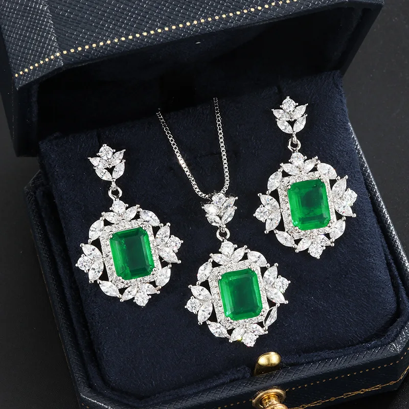 Vintage Emerald Jewelry Sets Zircon Dainty Necklace Chain With Pendant Drop Earrings Antique Ring For Women Wedding Anniversary
Vintage Emerald Jewelry Sets Zircon Dainty Necklace Chain With Pendant Drop Earrings Antique Ring For Women Wedding Anniversary