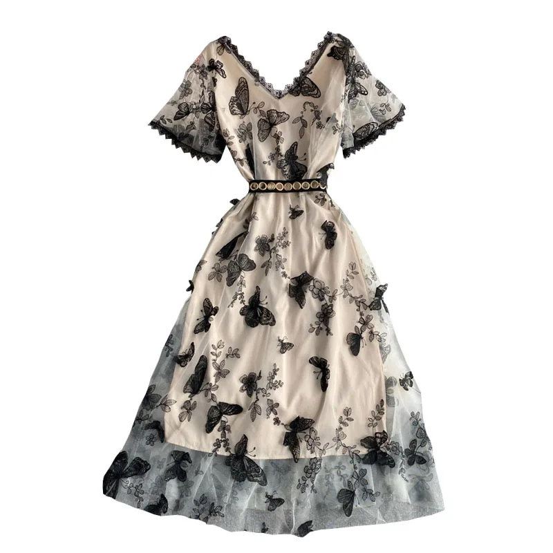 French elegance embroidery flower butterfly net yarn hubble-bubble sleeve v-neck dress new posed long gentle wind
French elegance embroidery flower butterfly net yarn hubble-bubble sleeve v-neck dress new posed long gentle wind