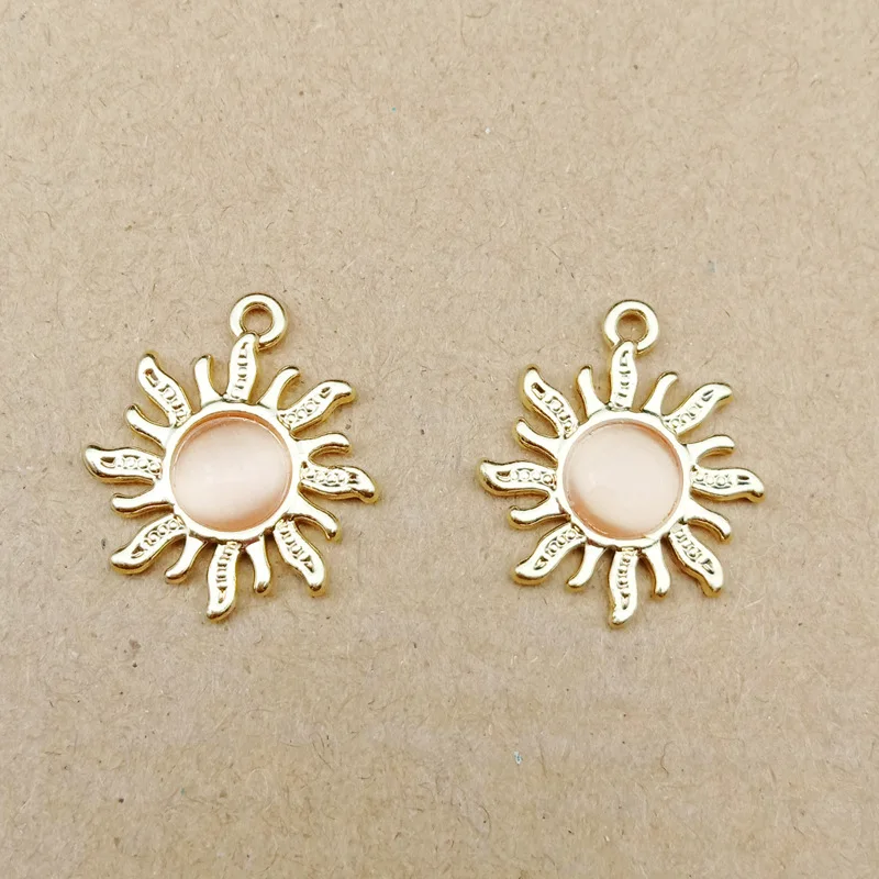 10pcs/lot Alloy Sun Charms DIY Transparent Bead Sun Pendants Handmade Jewelry Accessory Necklace Bracelet Earrings Dangle YZ714
10pcs/lot Alloy Sun Charms DIY Transparent Bead Sun Pendants Handmade Jewelry Accessory Necklace Bracelet Earrings Dangle YZ714