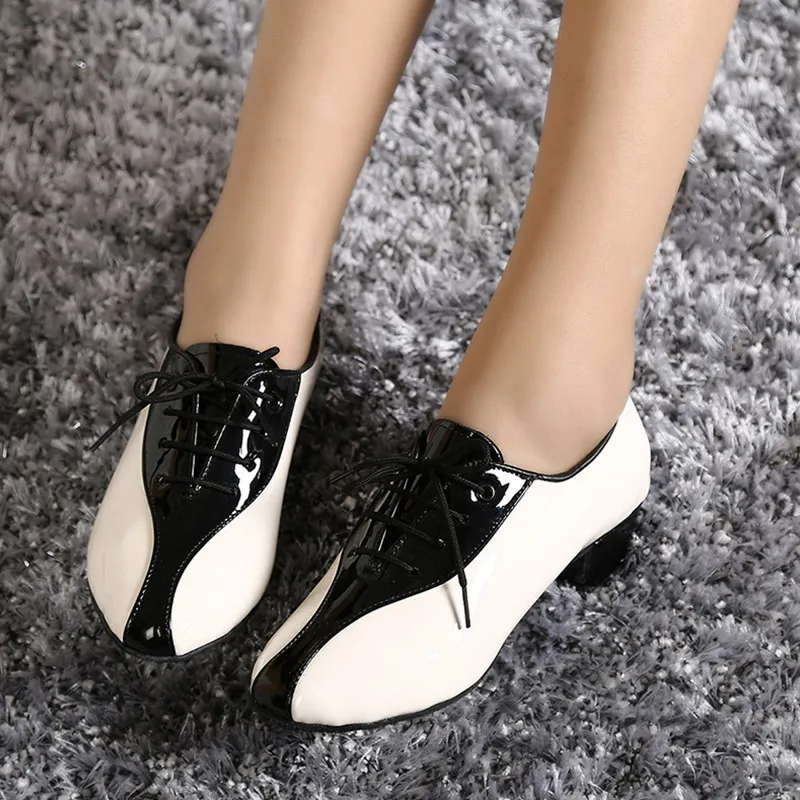 Men's Latin Dance Shoes Salsa Tango Ballroom Dancing Shoes Boy Black White PU Soft Sole Size 44 Heeled 3.5cm Male Dance Sneakers
Men's Latin Dance Shoes Salsa Tango Ballroom Dancing Shoes Boy Black White PU Soft Sole Size 44 Heeled 3.5cm Male Dance Sneakers