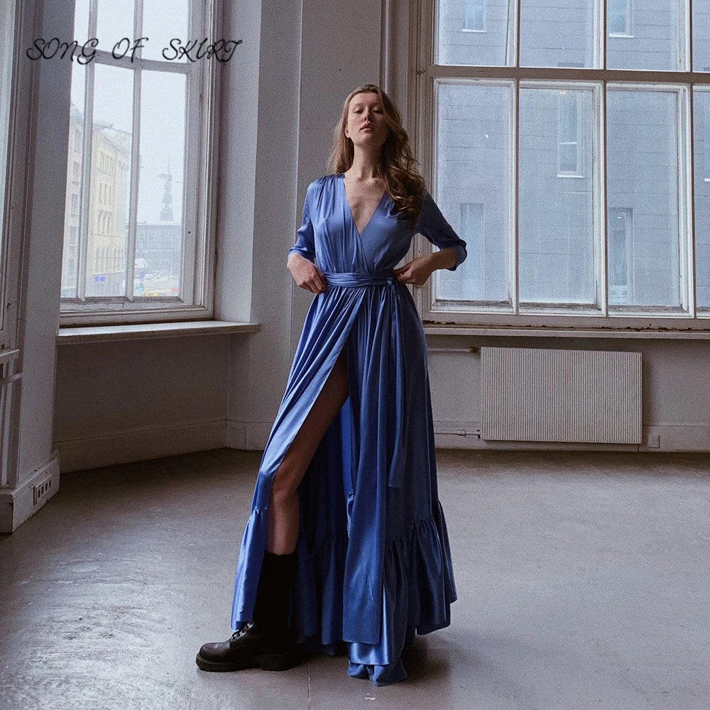 2022 Lazy Wind High Split Women Evening Party Dresses Sky Blue Ruffle V Neck Three Quarter Prom Gown Robes De Soirée Femme
2022 Lazy Wind High Split Women Evening Party Dresses Sky Blue Ruffle V Neck Three Quarter Prom Gown Robes De Soirée Femme