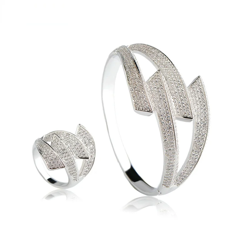 Blucome Silver Color Party Jewelry Sets Full Rhinestone Big Bangles Ring Set Prong Setting Zirconia Ring Women Hand Accessories
Blucome Silver Color Party Jewelry Sets Full Rhinestone Big Bangles Ring Set Prong Setting Zirconia Ring Women Hand Accessories