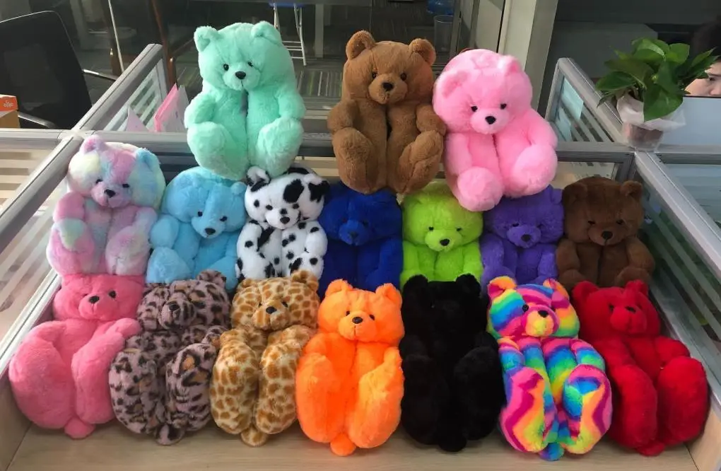 Teddy Bear women christmas plush slippers Cartoon Cute Bear House Slipper Furry Faux Fur Slides Woman Furry Flip Flop Shoes
Teddy Bear women christmas plush slippers Cartoon Cute Bear House Slipper Furry Faux Fur Slides Woman Furry Flip Flop Shoes