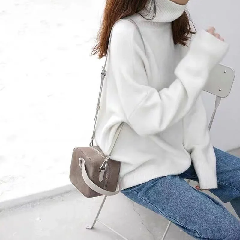 2021 New Women's High Neck Loose Wool Sweater Pullover Thick Knitted Cashmere Sweater Outer Wear Base Large Size Warm Top
2021 New Women's High Neck Loose Wool Sweater Pullover Thick Knitted Cashmere Sweater Outer Wear Base Large Size Warm Top