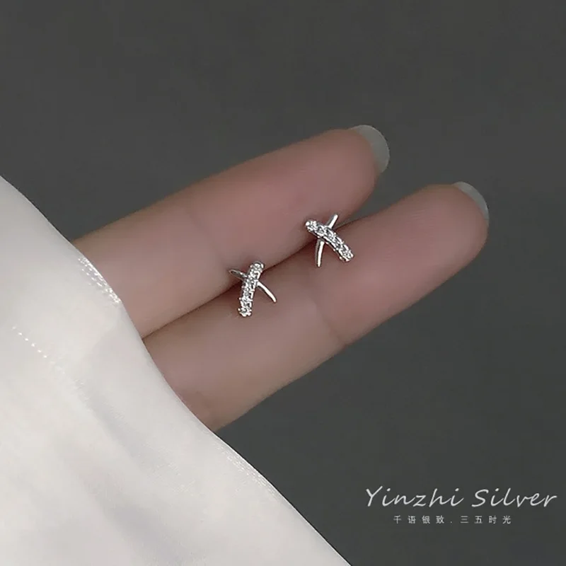 Trendy Crystal Cross Stud Earrings For Women Girls Korean Exquisite Zircon Letter X Small Earring Wedding Party Jewelry Brincos
Trendy Crystal Cross Stud Earrings For Women Girls Korean Exquisite Zircon Letter X Small Earring Wedding Party Jewelry Brincos