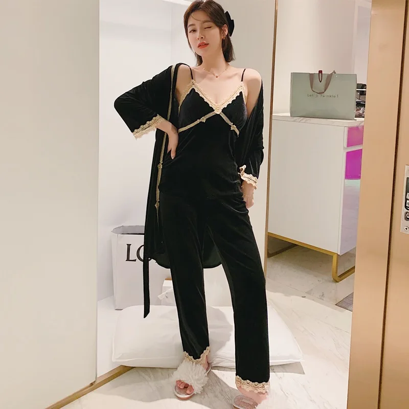 Women Velvet 3Pieces Warm Winter Pajamas Sets Sexy Robe Pyjamas Sleepwear Long Sleeve Nightwear 
Women Velvet 3Pieces Warm Winter Pajamas Sets Sexy Robe Pyjamas Sleepwear Long Sleeve Nightwear