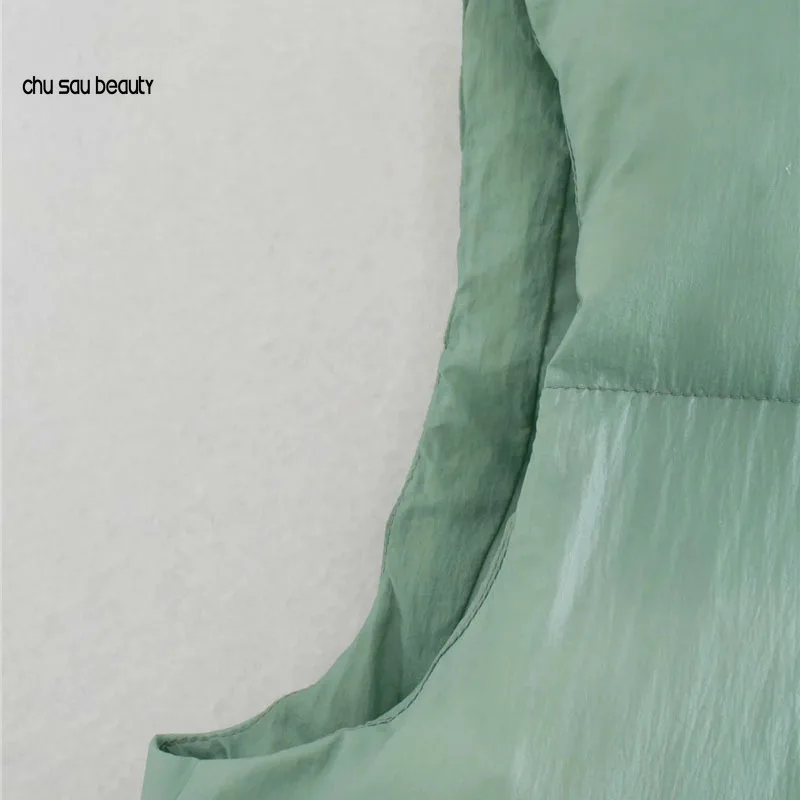 Women 2021 Fashion Hood Hidden Inside Cropped Padded Waistcoat Vintage Sleeveless Zip-up Female Outerwear Chic Tops C156 
Women 2021 Fashion Hood Hidden Inside Cropped Padded Waistcoat Vintage Sleeveless Zip-up Female Outerwear Chic Tops C156