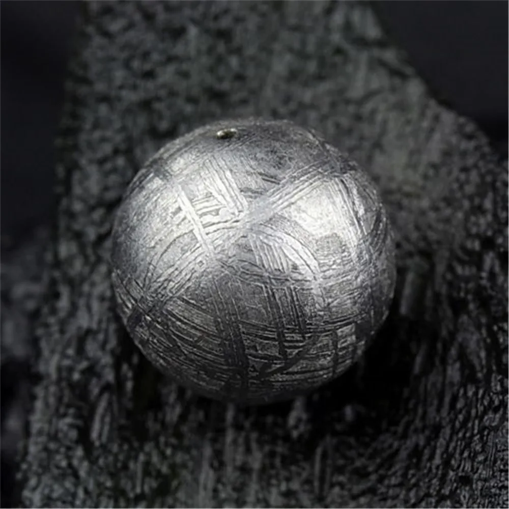 12mm Genuine Natural Gibeon Iron Meteorite Moldavite Loose Round Shape Silver One Bead Accessory For DIY Bracelet Necklace AAAAA
12mm Genuine Natural Gibeon Iron Meteorite Moldavite Loose Round Shape Silver One Bead Accessory For DIY Bracelet Necklace AAAAA