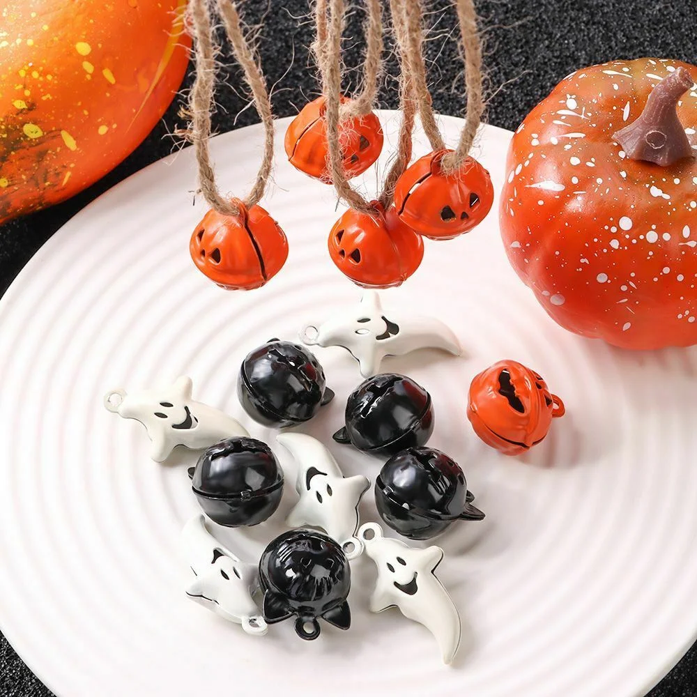 Jingle Bells Pumpkin Cat Ghost Halloween Festival Ornament Metal Bell For Home Party Tree Pendant Decoration DIY Party Supplies
Jingle Bells Pumpkin Cat Ghost Halloween Festival Ornament Metal Bell For Home Party Tree Pendant Decoration DIY Party Supplies
