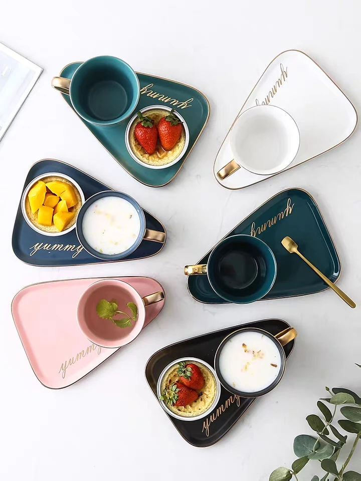 Creative European Luxury Breakfast Snack Afternoon Tea Tableware Tray Set Nordic Ceramic Coffee Cup With Spoon And Saucer Set
Creative European Luxury Breakfast Snack Afternoon Tea Tableware Tray Set Nordic Ceramic Coffee Cup With Spoon And Saucer Set