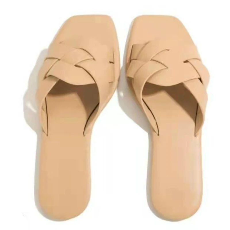 Summer Women Slippers Weave Pu Strap Flat Heel Solid Rubber Sole Outside Slides Beach Fashion Trendy Sandals Ladies Shoes 2021
Summer Women Slippers Weave Pu Strap Flat Heel Solid Rubber Sole Outside Slides Beach Fashion Trendy Sandals Ladies Shoes 2021