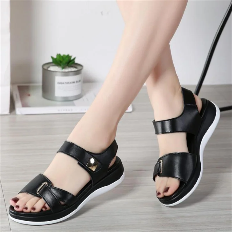 2021 summer new all-match flat sandals ladies soft sole pregnant women casual flat heel comfortable student leather women's shoe 
2021 summer new all-match flat sandals ladies soft sole pregnant women casual flat heel comfortable student leather women's shoe