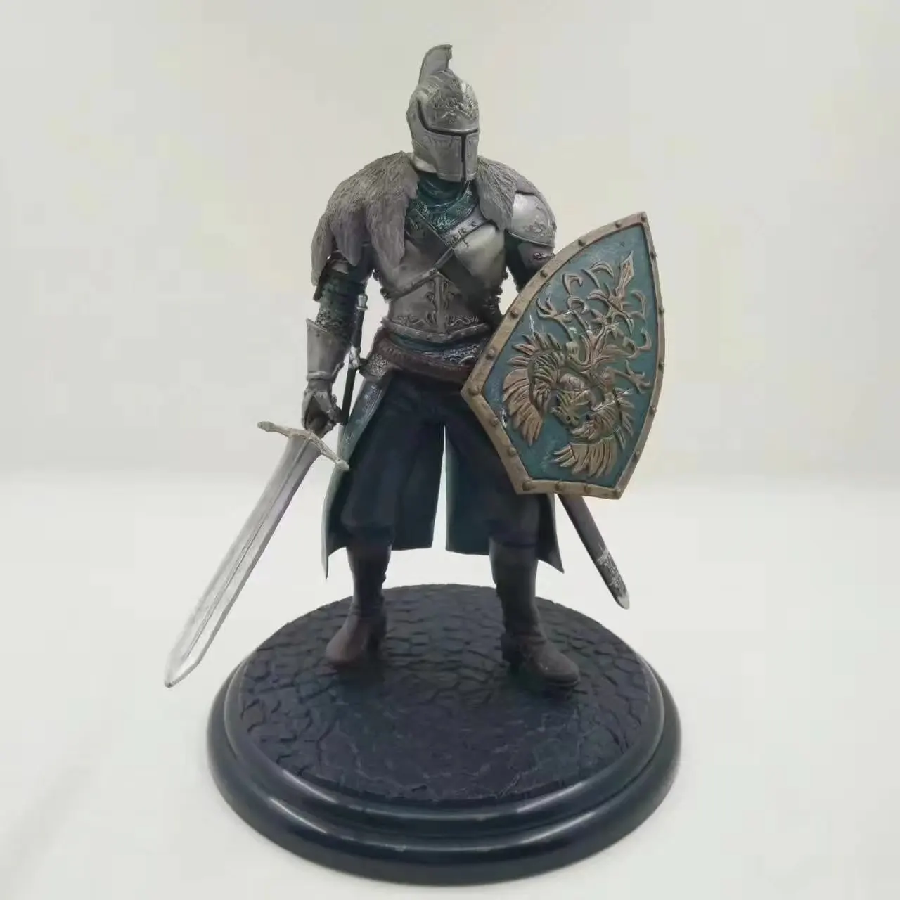 18CM Game DXF Dark Souls Figma Wolf Knight Artorias Lordran Siegmeyer Black Knight Faraam PVC Figure Collectible Model Toy
18CM Game DXF Dark Souls Figma Wolf Knight Artorias Lordran Siegmeyer Black Knight Faraam PVC Figure Collectible Model Toy