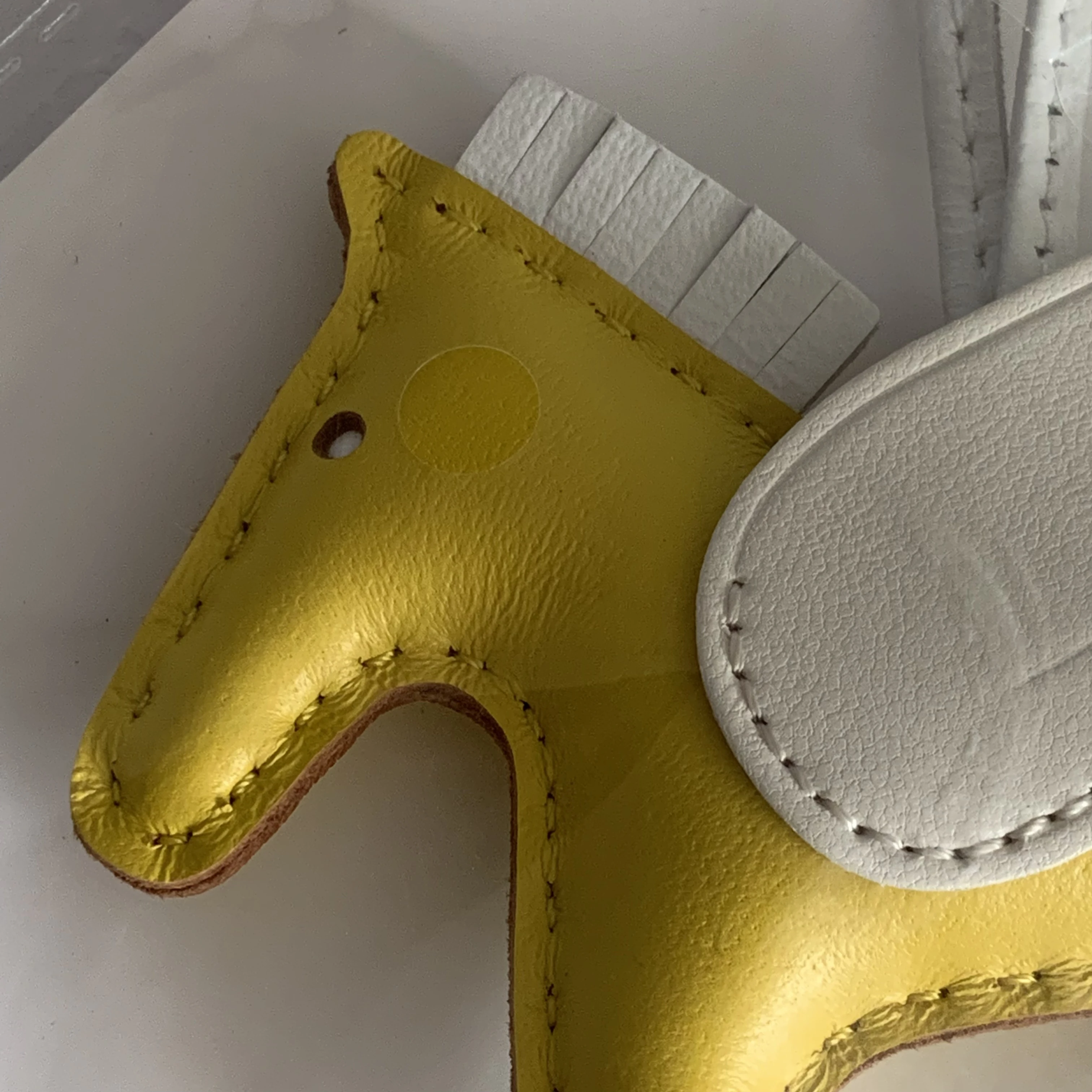 

Logo Swift Sheepskin Horse Bag Charm Luxury Paddock Keyring Real Leather Nano Pegasus Pendant Wing Flying Horse Ornament