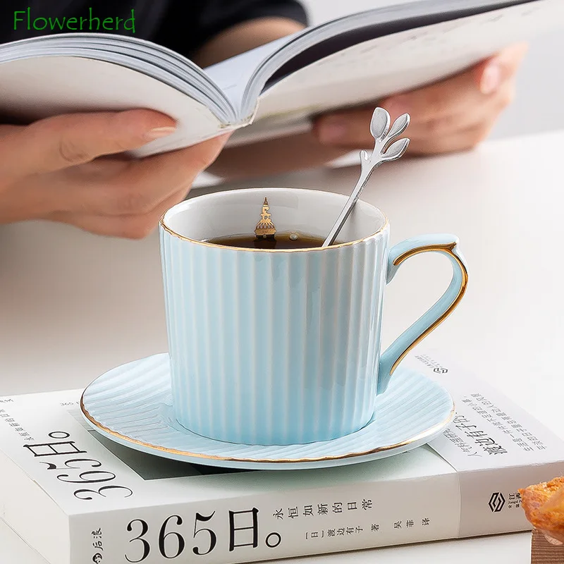 Coffee Cup with Saucer Spoon Handle European Ceramic Coffee Mug Phnom Penh Mug British Afternoon Flower Tea Cup and Saucer Set
Coffee Cup with Saucer Spoon Handle European Ceramic Coffee Mug Phnom Penh Mug British Afternoon Flower Tea Cup and Saucer Set