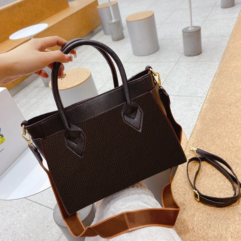 2021 New Ladies Bags Europe And The United States All-match Large-Oapacity Leather Texture Portable Large Shoulder Bag
2021 New Ladies Bags Europe And The United States All-match Large-Oapacity Leather Texture Portable Large Shoulder Bag