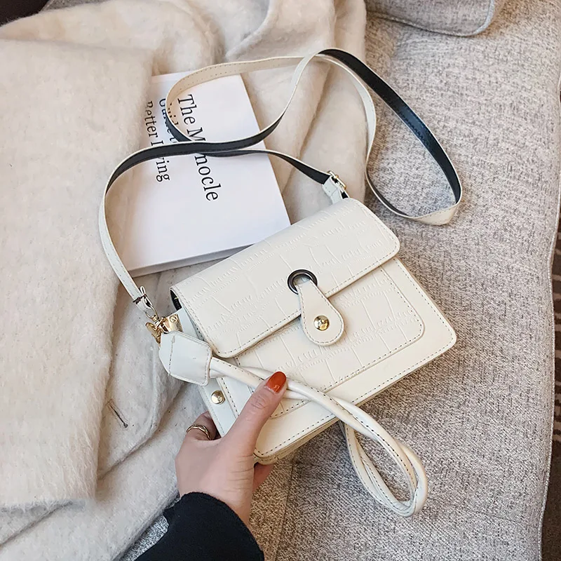 New Woman Shoulder Bag Fashionable Simple Chain Messenger Bag High Quality Luxury Designer Handbag 2021 New Female Underarm Bag
New Woman Shoulder Bag Fashionable Simple Chain Messenger Bag High Quality Luxury Designer Handbag 2021 New Female Underarm Bag