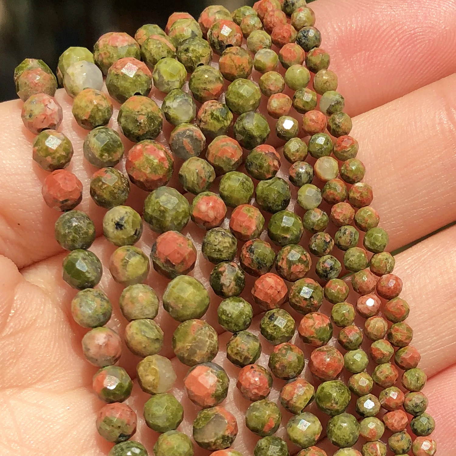 Natural Gem Stone 2 3 4 mm Faceted Green Unakite Jaspers Waist Beads for Jewelry Making DIY Bracelet Earrings Accessories 15''
Natural Gem Stone 2 3 4 mm Faceted Green Unakite Jaspers Waist Beads for Jewelry Making DIY Bracelet Earrings Accessories 15''