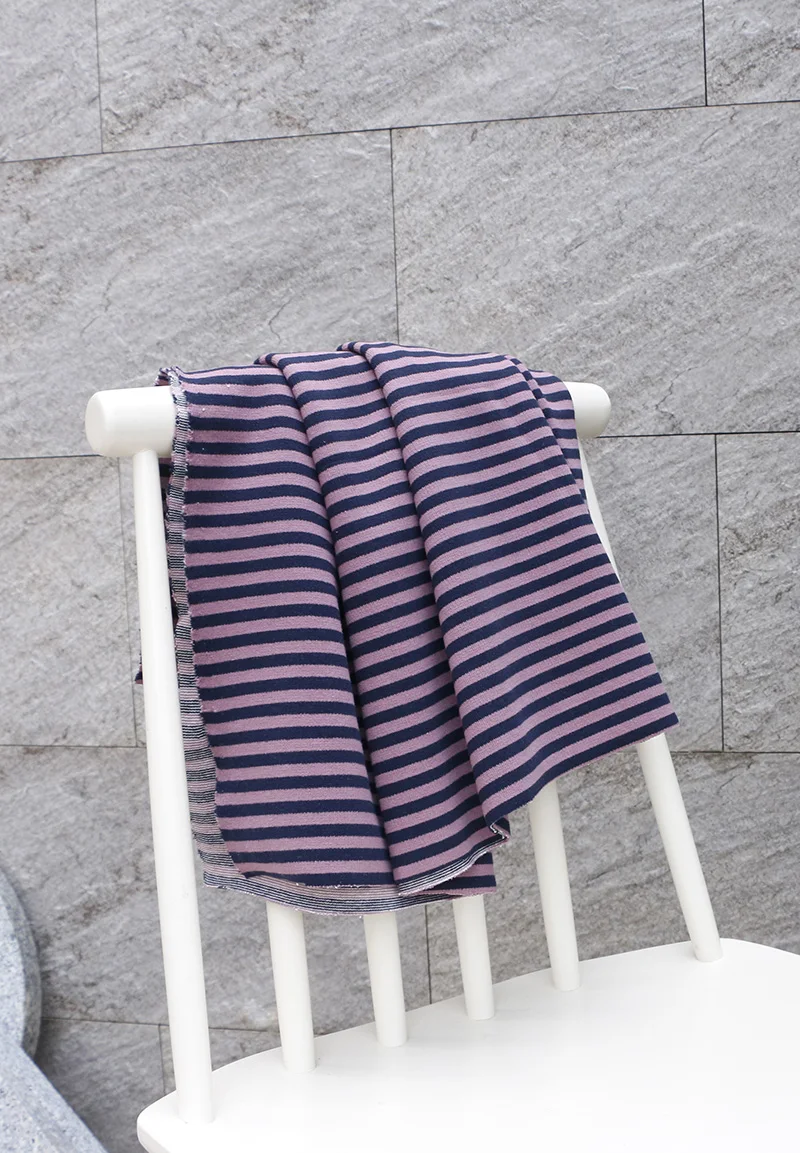 Width 70'' Spring Autumn Cotton Elastic Yarn Dyed Stripe Knitted Fabric By The Half Yard For Sweater Children's Wear Material
Width 70'' Spring Autumn Cotton Elastic Yarn Dyed Stripe Knitted Fabric By The Half Yard For Sweater Children's Wear Material