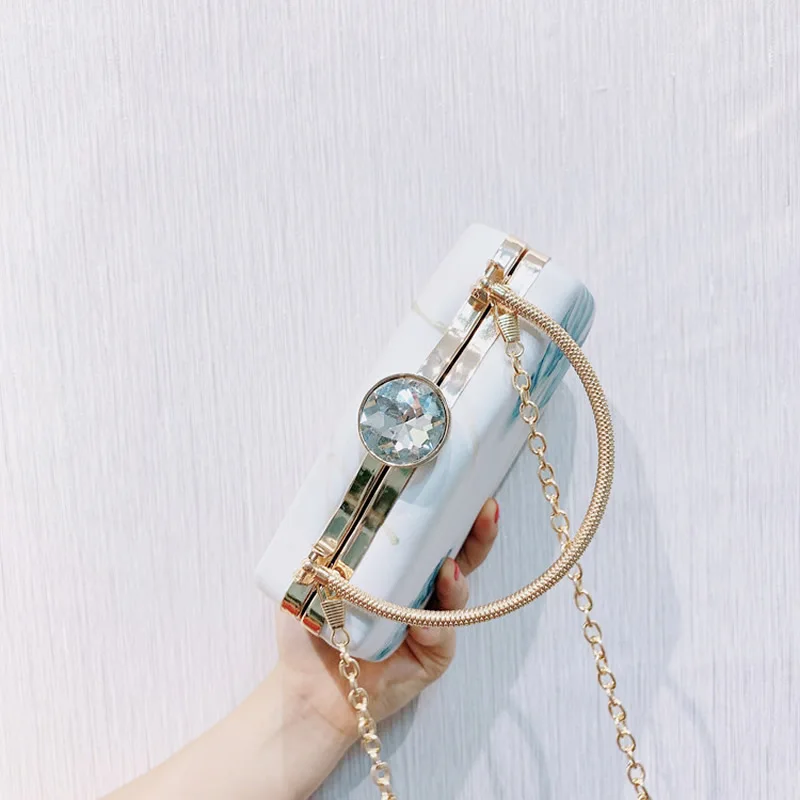 Chinese Style Pvc Clutch Bags Women Hardwearing Pouch With Chain Floral Small Handbags Crossbody Shoulder Bags Women Purse 
Chinese Style Pvc Clutch Bags Women Hardwearing Pouch With Chain Floral Small Handbags Crossbody Shoulder Bags Women Purse