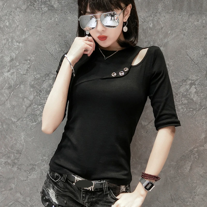 Футболка женская в полоску, с круглым вырезом и рукавом до локтя
Футболка женская в полоску, с круглым вырезом и рукавом до локтя