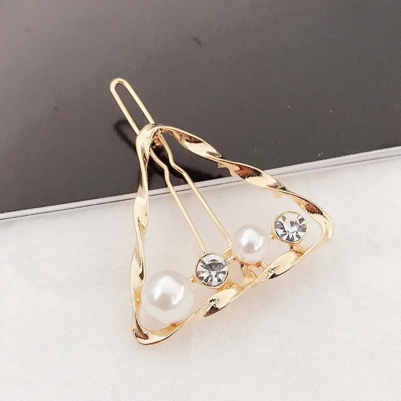 Korean Retro Alloy Star Hairpin for Women Fashion Pearl Jewelry Hair Clip Cute Girl Star Love Headdress Hair Accessories
Korean Retro Alloy Star Hairpin for Women Fashion Pearl Jewelry Hair Clip Cute Girl Star Love Headdress Hair Accessories