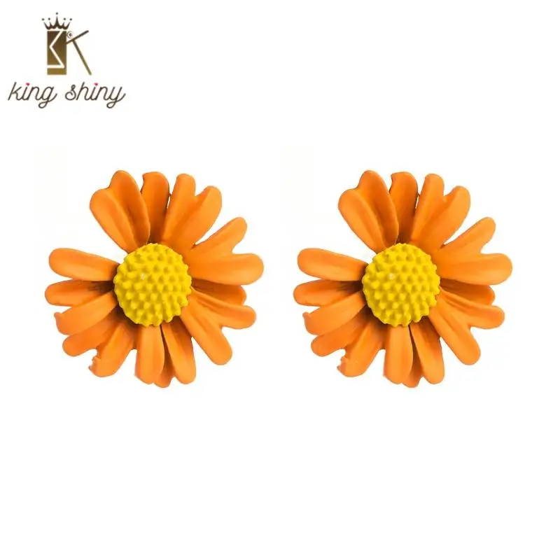 Personality Retro Flower Statement Stud Earrings for Woman Luxury Sweet Small Daisy Summer Vacation Party Stud Earrings for Girl
Personality Retro Flower Statement Stud Earrings for Woman Luxury Sweet Small Daisy Summer Vacation Party Stud Earrings for Girl