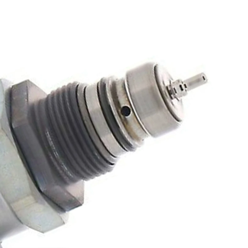 Car Common Rail Fuel Regulator Pressure Regulating Valve Fuel Pressure Valve for Mercedes-Benz A6420780249 0281002826
Car Common Rail Fuel Regulator Pressure Regulating Valve Fuel Pressure Valve for Mercedes-Benz A6420780249 0281002826