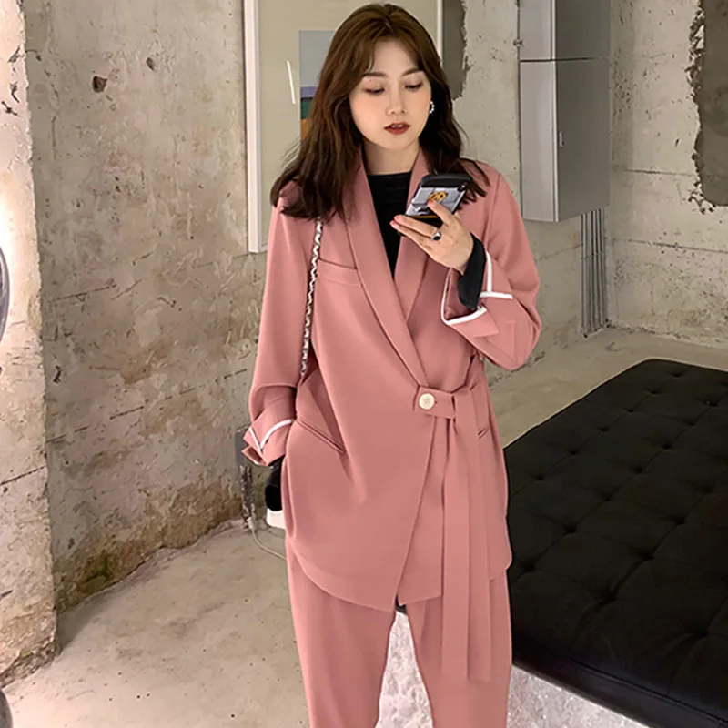 Two-piece large size women's suit suit solid color fashion autumn suit
Two-piece large size women's suit suit solid color fashion autumn suit