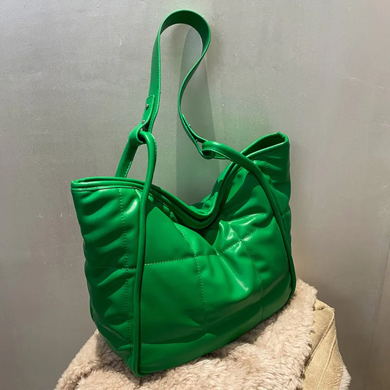 2022 зимние большие стеганые Брендовые женские Сумки из искусственной кожи, мягкие сумки, женская дизайнерская сумка на плечо, Роскошная боль...
2022 зимние большие стеганые Брендовые женские Сумки из искусственной кожи, мягкие сумки, женская дизайнерская сумка на плечо, Роскошная боль...