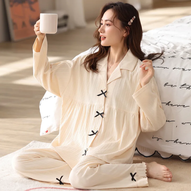 2PCS Pajamas Set Women Long Sleeve Cardigan&Pant Sleep Suit Simple Printed Sleepwear Sweet Ladies Casual Home Wear Spring Autumn
2PCS Pajamas Set Women Long Sleeve Cardigan&Pant Sleep Suit Simple Printed Sleepwear Sweet Ladies Casual Home Wear Spring Autumn