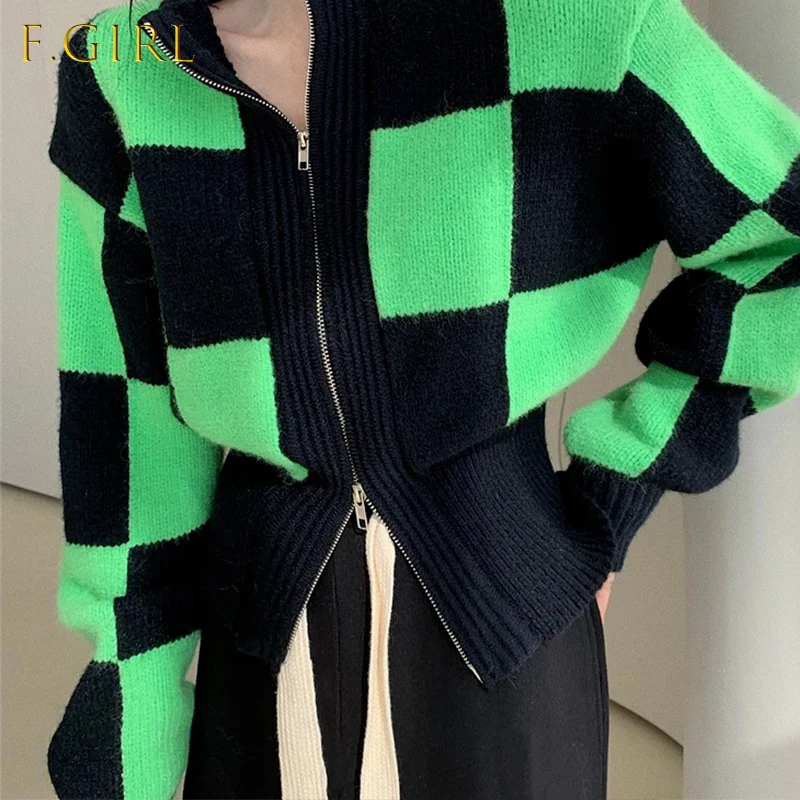 Женский клетчатый кардиган на молнии, модная уличная одежда с длинным рукавом в Корейском стиле, универсальный крутой вязаный свитер, Осень...
Женский клетчатый кардиган на молнии, модная уличная одежда с длинным рукавом в Корейском стиле, универсальный крутой вязаный свитер, Осень...