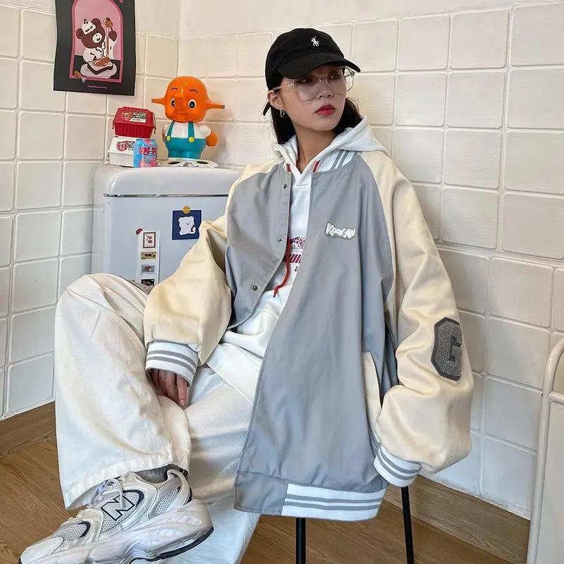 Baseball uniform jacket women 2021 spring autumn new Korean BF Hong Kong style student handsome Stitching letters flocking coats
Baseball uniform jacket women 2021 spring autumn new Korean BF Hong Kong style student handsome Stitching letters flocking coats