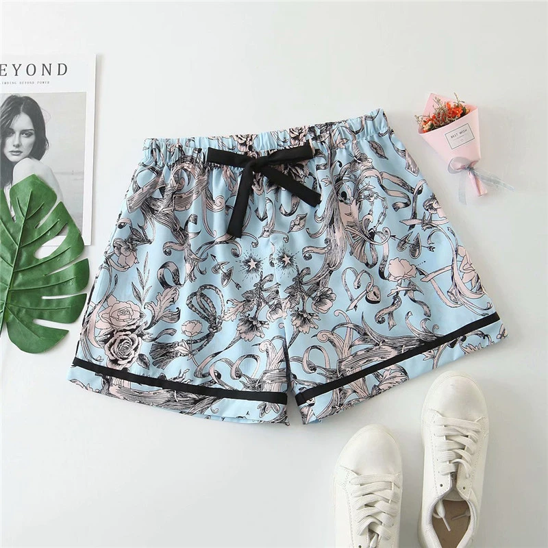 TMODA Ladies Summer Za Fashion Pajamas Suit Comfortable Simulation Silk Printing Home Service Lapel Short Sleeve Shorts Pajamas
TMODA Ladies Summer Za Fashion Pajamas Suit Comfortable Simulation Silk Printing Home Service Lapel Short Sleeve Shorts Pajamas