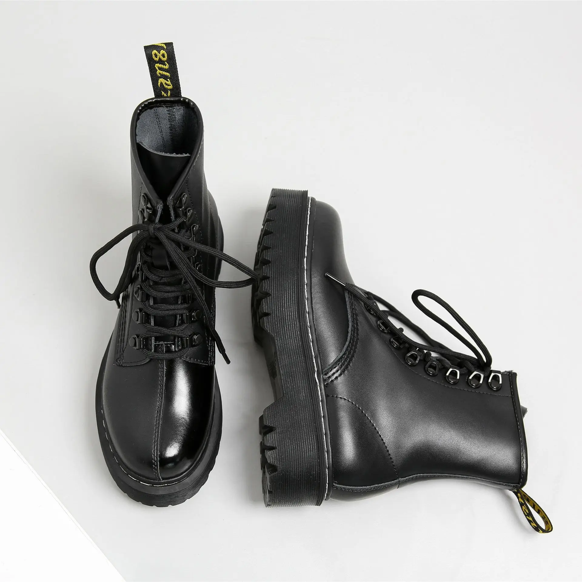 Autumn Winter Genuine Leather Platform Ankle Boots Women Thick Bottom Increase Height Motorcycle Boots British Martin Booties
Autumn Winter Genuine Leather Platform Ankle Boots Women Thick Bottom Increase Height Motorcycle Boots British Martin Booties