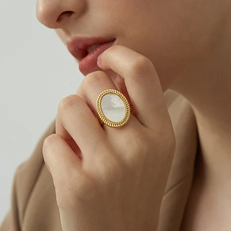 French Vintage Big Geometric Oval Shell Ring For Women Fashion Jewelry New Elegant Royal Stylish Finger Jewelry Gift
French Vintage Big Geometric Oval Shell Ring For Women Fashion Jewelry New Elegant Royal Stylish Finger Jewelry Gift