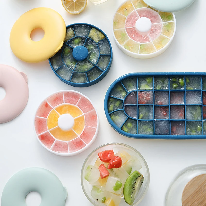 Silicone Ice Tray Template Household Frozen Ice Cube Refrigerator Round Square Ice Box With Lid for Ice Making Ice Cream Tools
Silicone Ice Tray Template Household Frozen Ice Cube Refrigerator Round Square Ice Box With Lid for Ice Making Ice Cream Tools